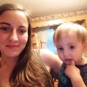 Meet your Posher, Danielle